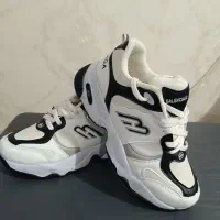 کفش اسپرت سایز ۴۰