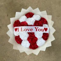 باکس و دسته گل(هدیه روز زن و مادر)|گل مصنوعی|اسلامآباد غرب, |دیوار