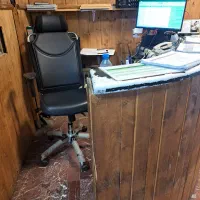 کارمند بخش اداری