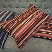 تعدادی تشک از پشم وبالش از پر|رختخواب، بالش، پتو|لاهیجان, مهرگان|دیوار