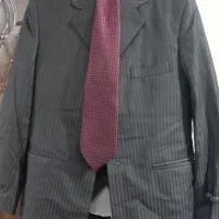 کت وشلوار وپیراهن وکراوات در حدنو