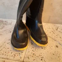 پوتین یا چکمه