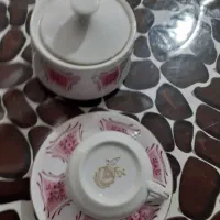 یک دست فنجان  ونعلبکی وقنداانش