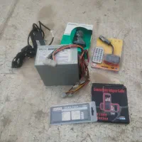 مقداری لوازم کامپیوتر و ماشین