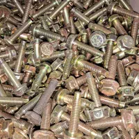 اگهی استخدام فروشنده پیچ و مهره