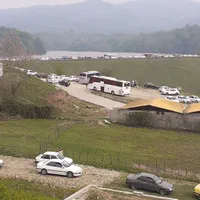 زمین استثنایی چشم انداز تا آخر سد و جنگل برنجستانک