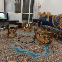 تعدادی وسایل منزل ولباس قابل فروش است