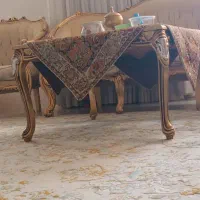 یک دست مبل نه نفره زمردباسه عددمیزدرحدنو|مبلمان خانگی و میز عسلی|مشهد, هنرور|دیوار