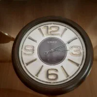 ساعت دیواری