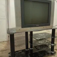 زیر تلوزیون و تلوزیون