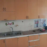 کابینت فلزی تمیز و سالم