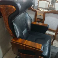 صندلی مدیریت سلطنتی