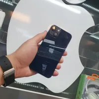 اپل iPhone 13 با حافظهٔ ۱۲۸ گیگابایت