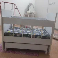 گهواره بسیار زیبا وشکیل نونو اصلا استفاده نشده|تخت و صندلی بچه|قم, شهرک امام حسین|دیوار
