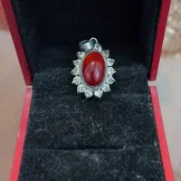 آویز عقیق در حد نو