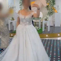 لباس عروس|لباس|اندیشه, اندیشه فاز ۱|دیوار