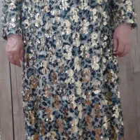 چند لباس مجلسی و شال مجلسی
