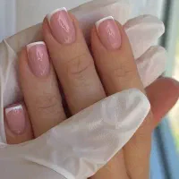 خدمات کاشت و ترمیم ناخن بازیر قیمت در ۲ شعبه