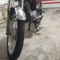 یک دستگاه موتور سیکلت خوش قیمت
