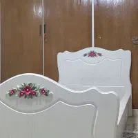 تخت خواب نوجوان تمیز