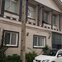 واحد همکف.درفاصله صدمتری استخر.۳۸۰۰