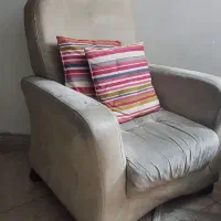 مبل ۷ نفره راحتی ۳ میلیون تومان به علت جابه جایی