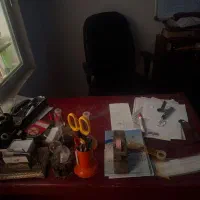 منشی خانم نیمه وقت حتی اتباع یا دانشجو
