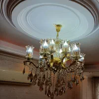 لوستر شش شاخه|لوستر و چراغ آویز|رشت, کوی عرفان|دیوار