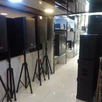 مغازه  ۸۲/۵متر ملک و سرقفلی بر خ جمهوری