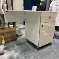 میز تحر کشو دار