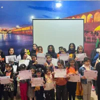آموزش شنا در استخر منتخب شما  مدرسه شنای هیرو