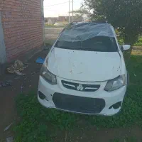 کوییک R سفید سقف مشکی تصادفی