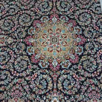 دو عدد فرش ۶ متری