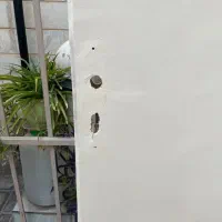 درب چوبی سفید