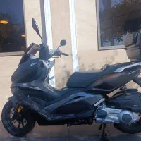 موتورسیکلت کی وی ویسته ۲۵۰ عین صفر