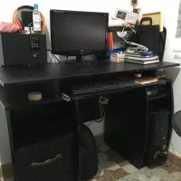 میز کامپیوتر کلاسیک