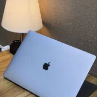 macbook pro 2019 تاچ بار و گرافیکی