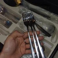 سرویس قاشق‌‌و‌چنگال