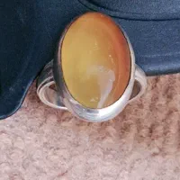 انگشتر نقره با نگین عقیق زرد شرف شمس