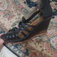 کفش سایز 39