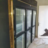 یخچال ایستاده ۶ درب ویترینی. موتور ۳/۴ . در حد نو