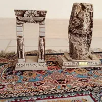 فروش ۲ عدد مجسمه سنگی . دروازه ملل و‌ منشور کوروش