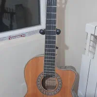 گیتار والنسیا مدل GV