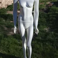 مانکن زنانه