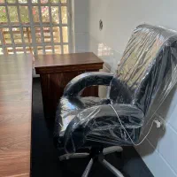 میز و صندلی اداری و مدیریت تمیز و شیک|دفتر کار|اصفهان, ملکشهر|دیوار