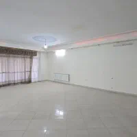 ۲۰۰ متر سه خواب طبقه اول کلا سه واحدی جنوبی|اجارهٔ آپارتمان|اصفهان, خواجه عمید|دیوار