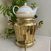 قوری وکتری شیردار