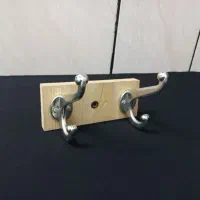 چوب لباسی دیواری دوتایی دوقلو نو آکبند|بندرخت و رختآویز|شیراز, شهرک مطهری|دیوار