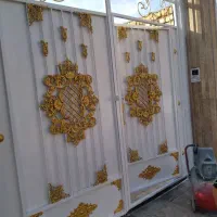 نقاشی ساختمان در و پنجره، ماستیک و کناف