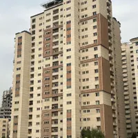 ۹۲ متر برج دریاچه ۳۰ متر بالکن اختصاصی